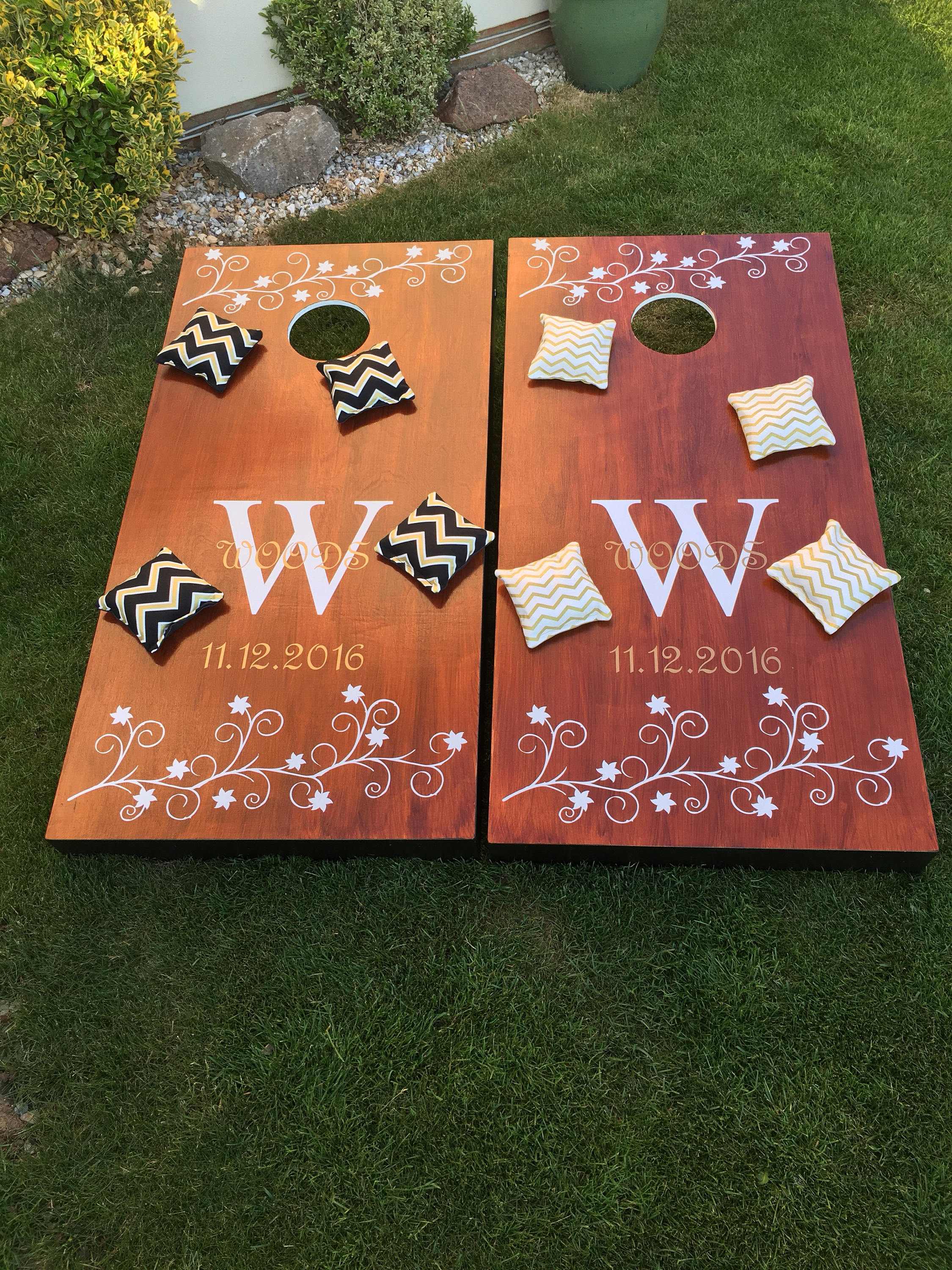 Personalised stain cornhole boards with decoration and bags - bean bag toss - garden game