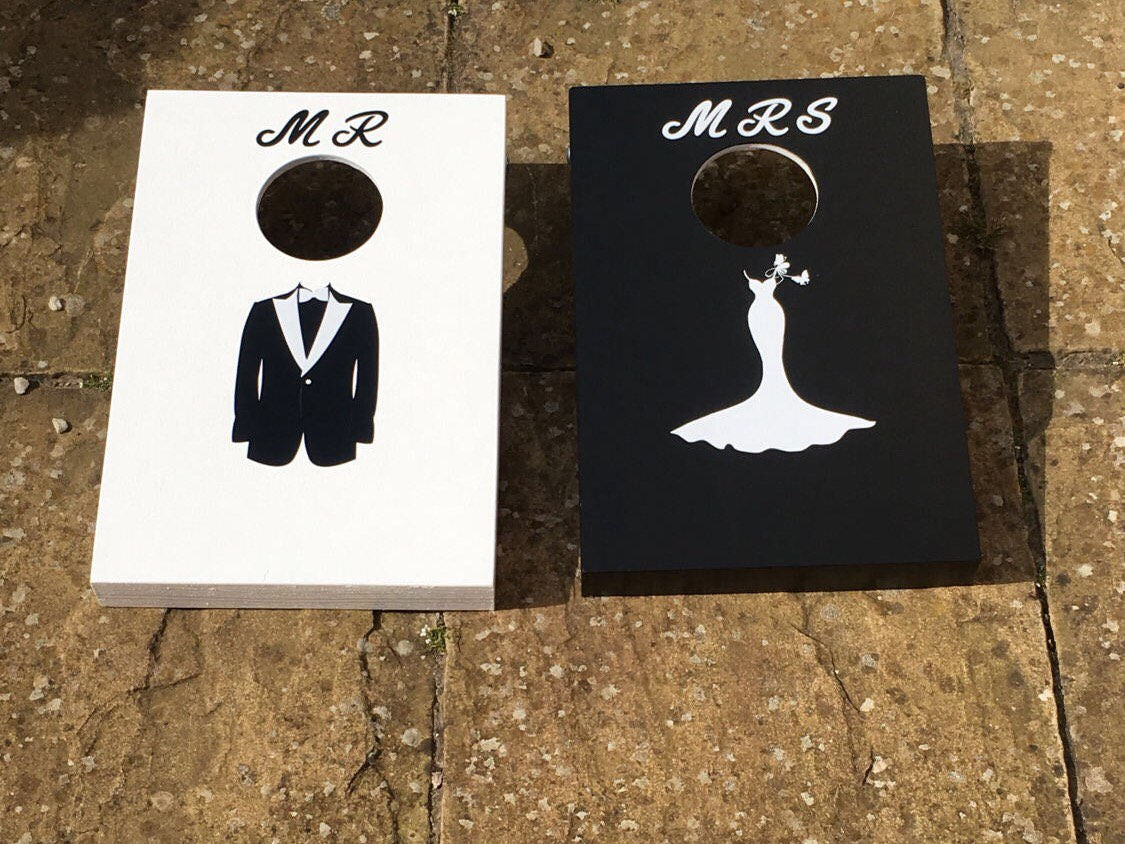 Cornhole Set - Mr & Mrs Wedding Bean Bag Toss Game: Wooden Garden Fun