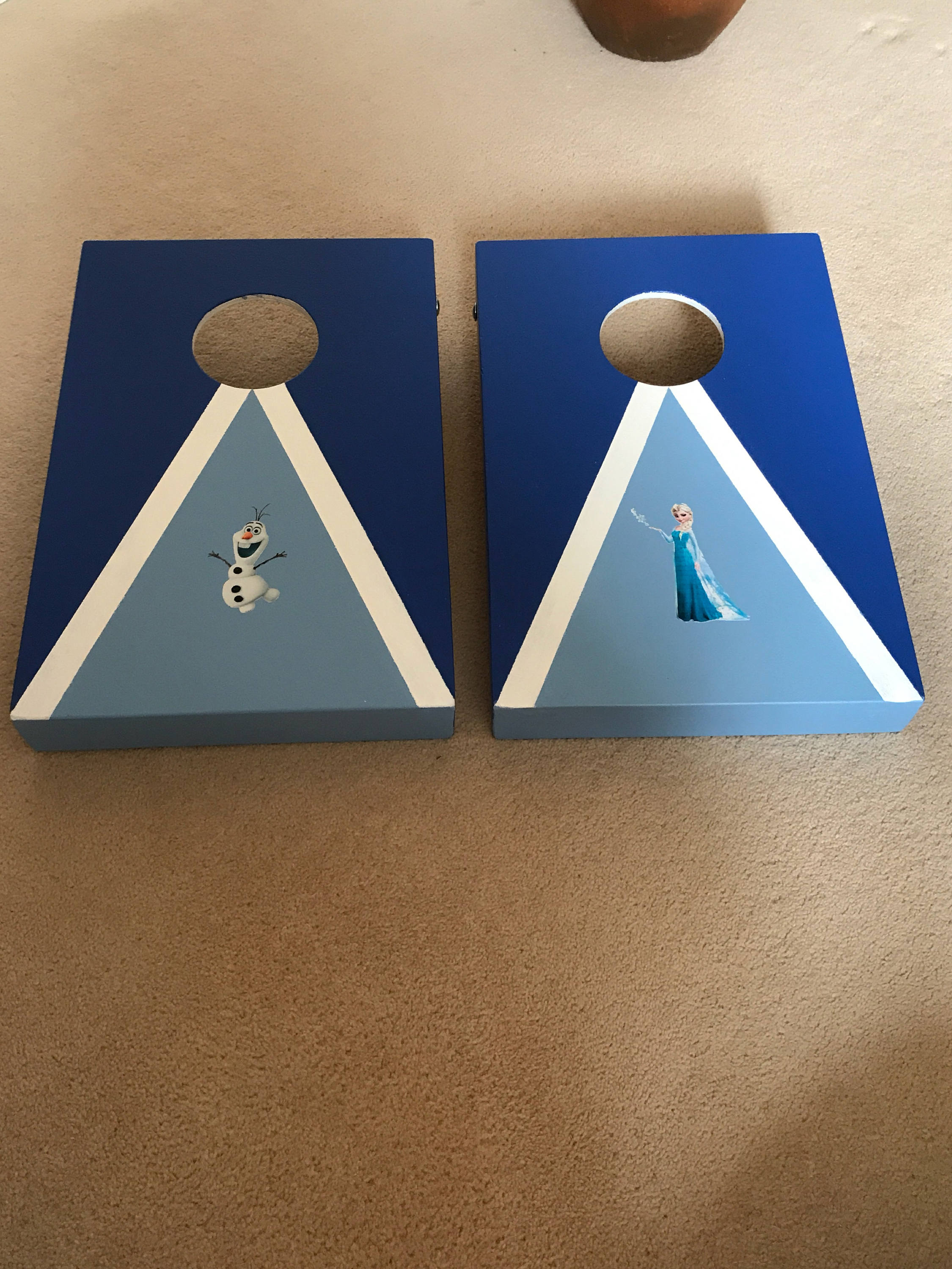 Frozen Mini Bean Bag Toss Game – Olaf Elsa Cornhole Set (Indoor/Outdoor)