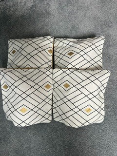 Cornhole Bags Large -  Black and Gold Diamonds (Set of 4)