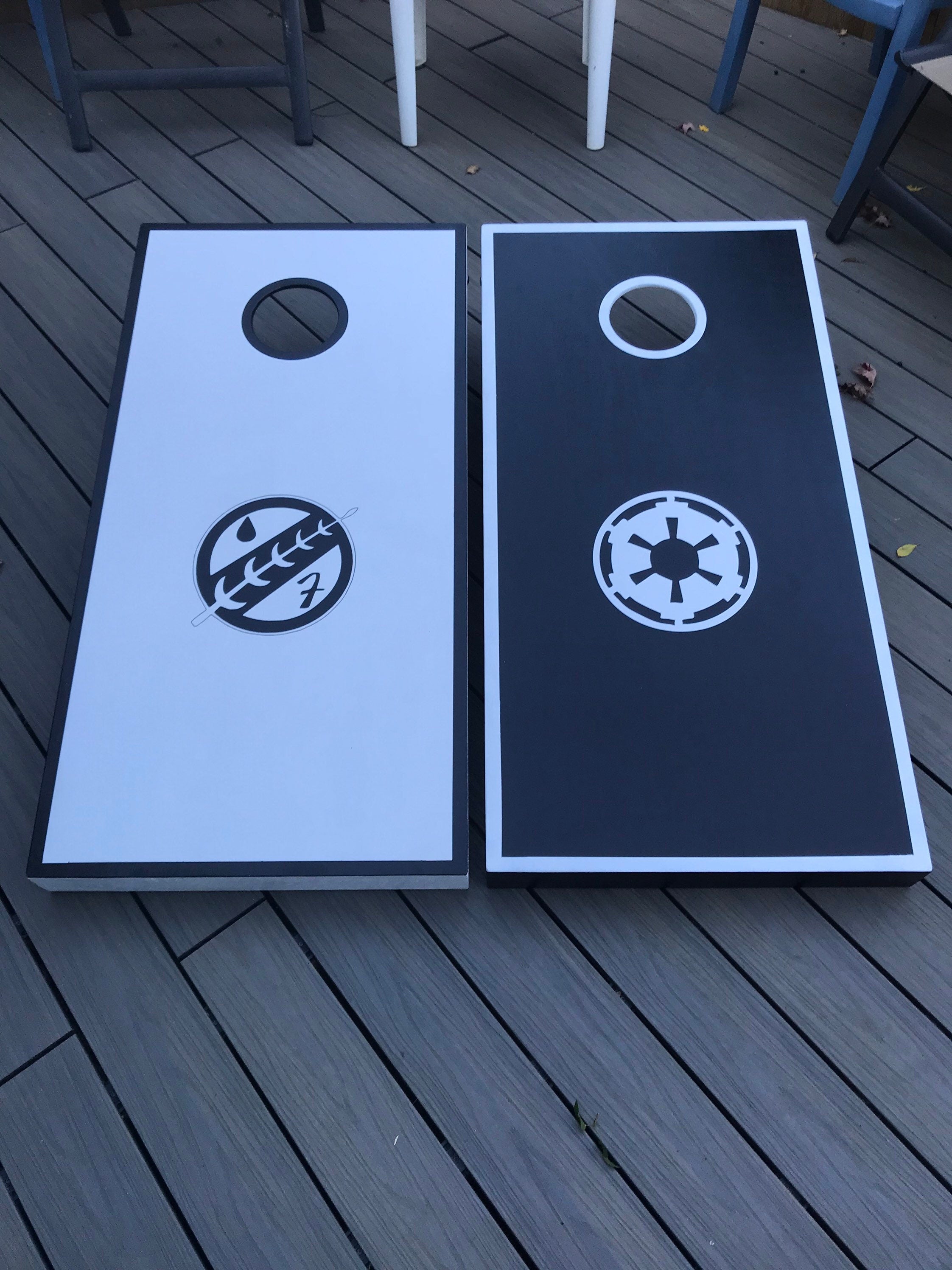 Hand painted medium sized wooden bean bag toss garden game - Star wars - Cornhole - Bean bags included - Free delivery